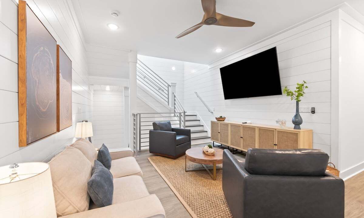 Photo of Livingroom in Gulfview Heights
