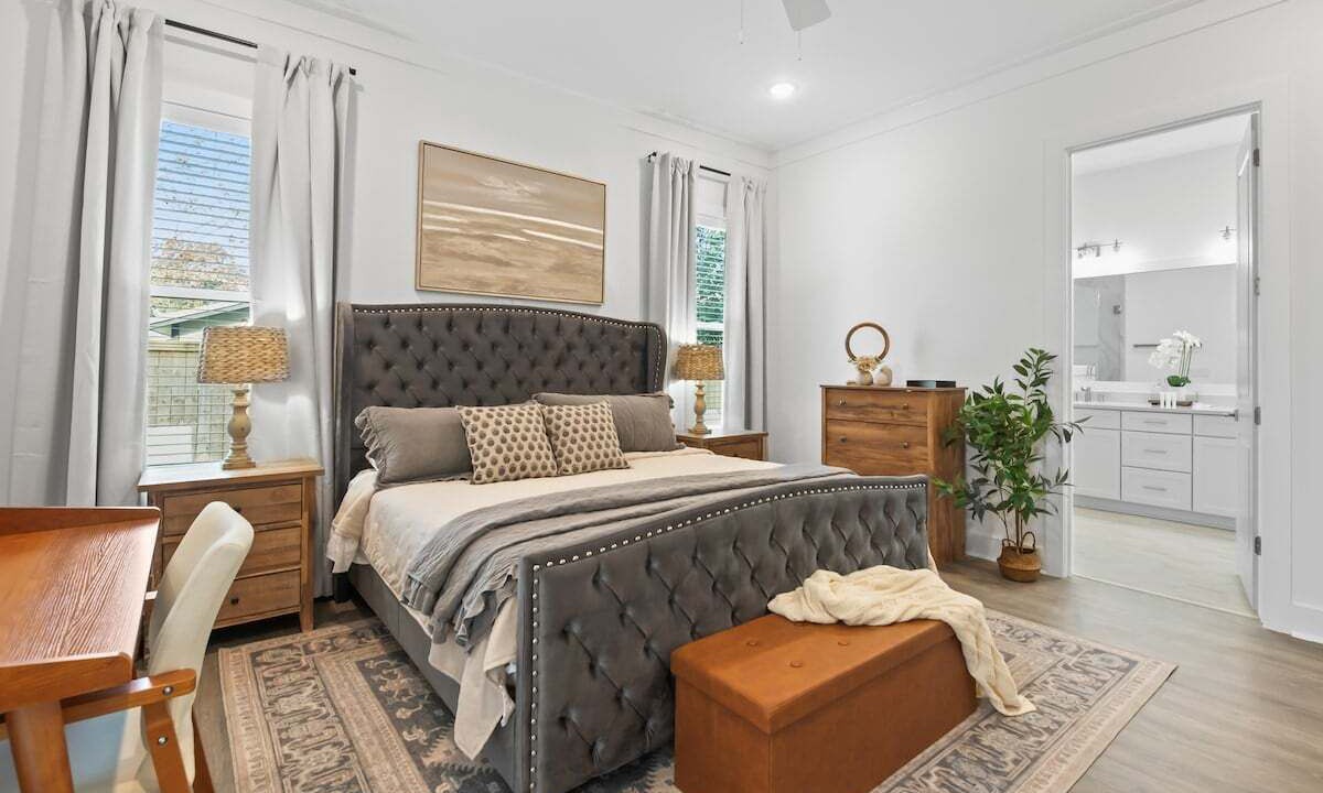 Photo of Bedroom in Gulfview Heights
