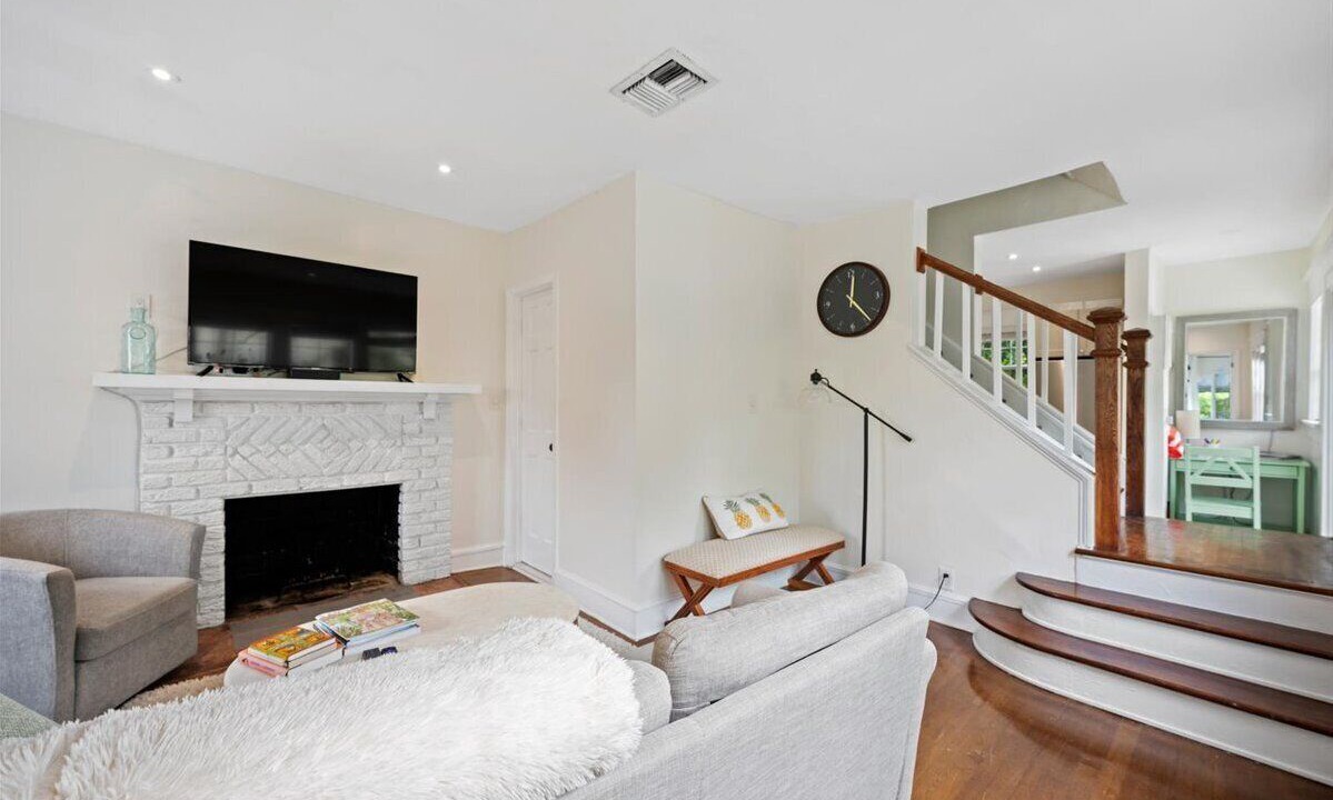 Photo of Livingroom in Palm Beach