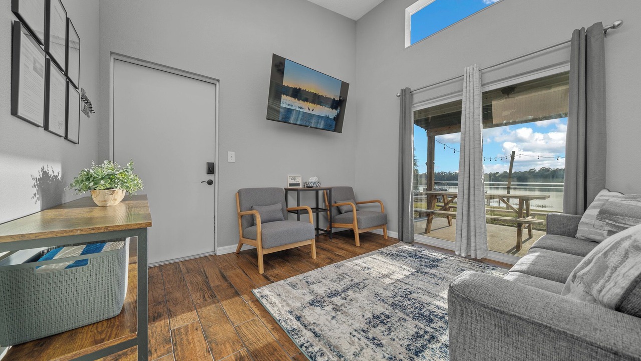 Photo of Livingroom in Silver Springs