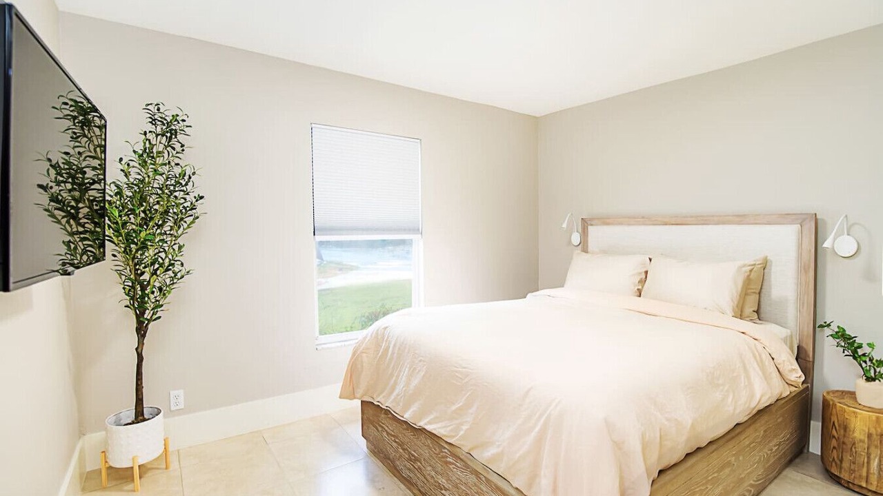 Photo of Bedroom in East Naples