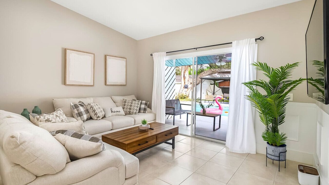 Photo of Livingroom in East Naples