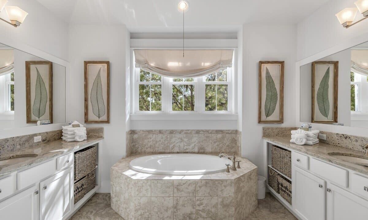 Photo of Bathroom in Santa Rosa Beach
