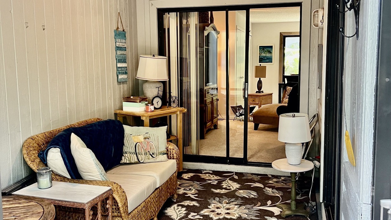 Photo of Livingroom in New Smyrna Beach