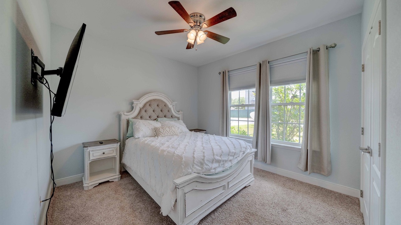 Photo of Bedroom in Bahama Beach