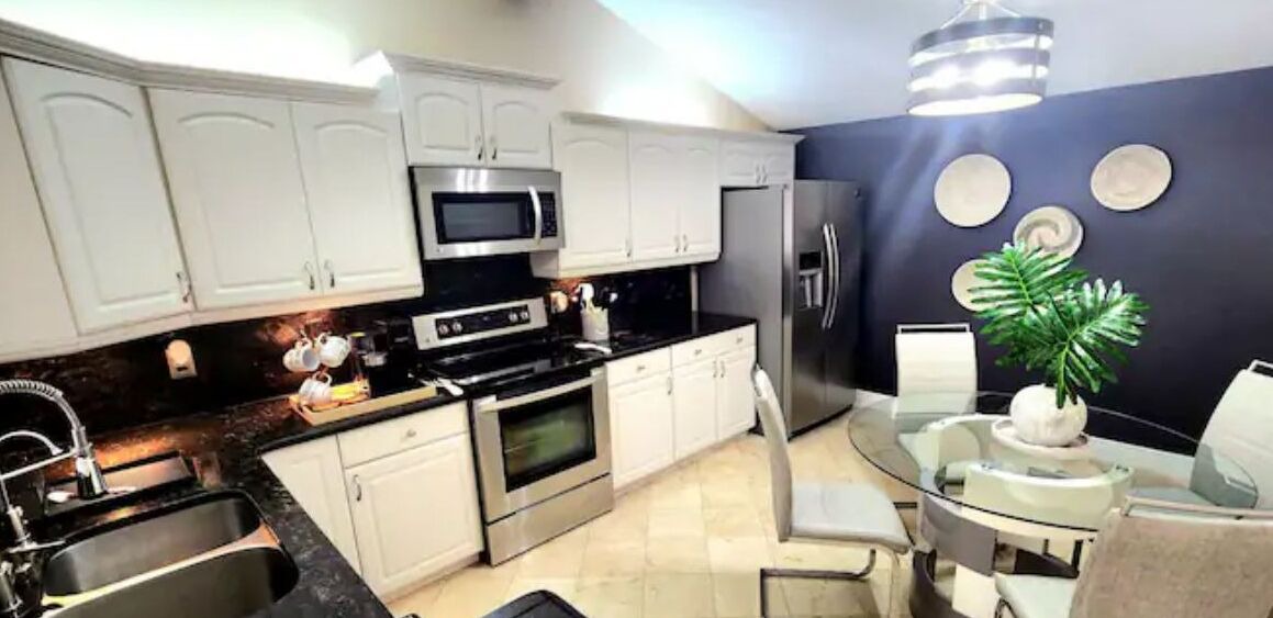 Photo of Kitchen in Bearss Plaza