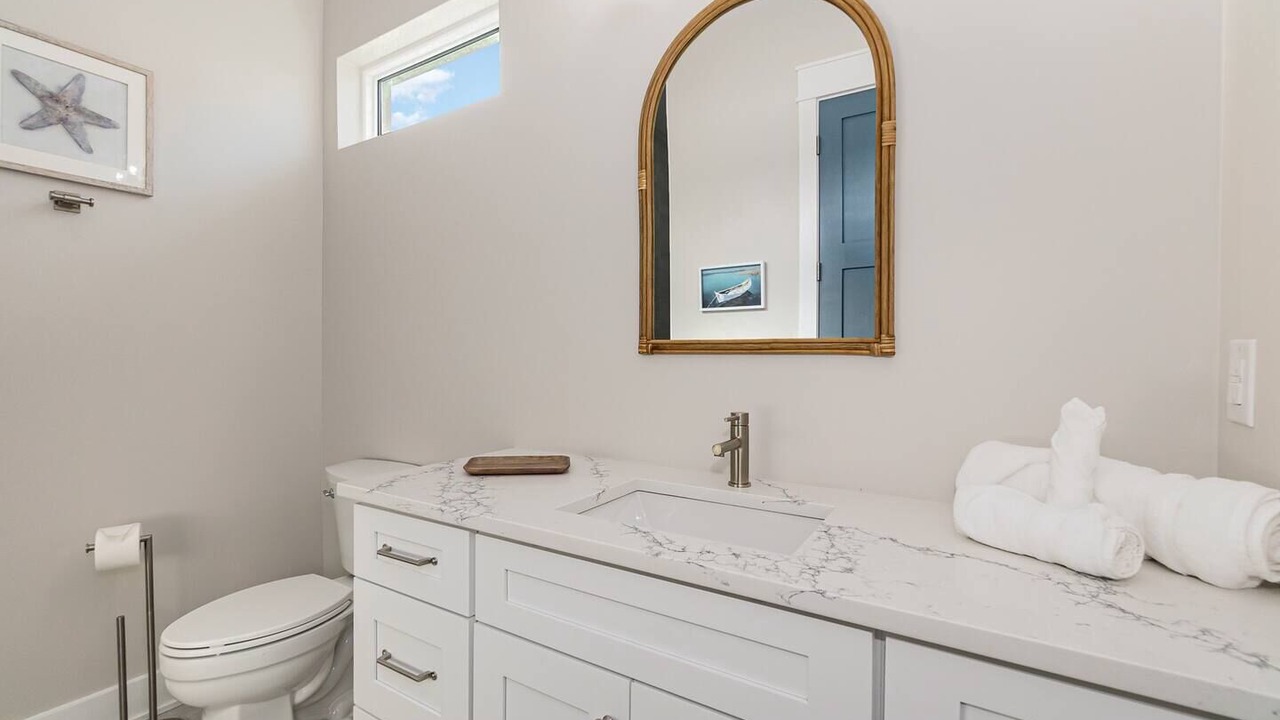 Photo of Bathroom in Cocoa Isles