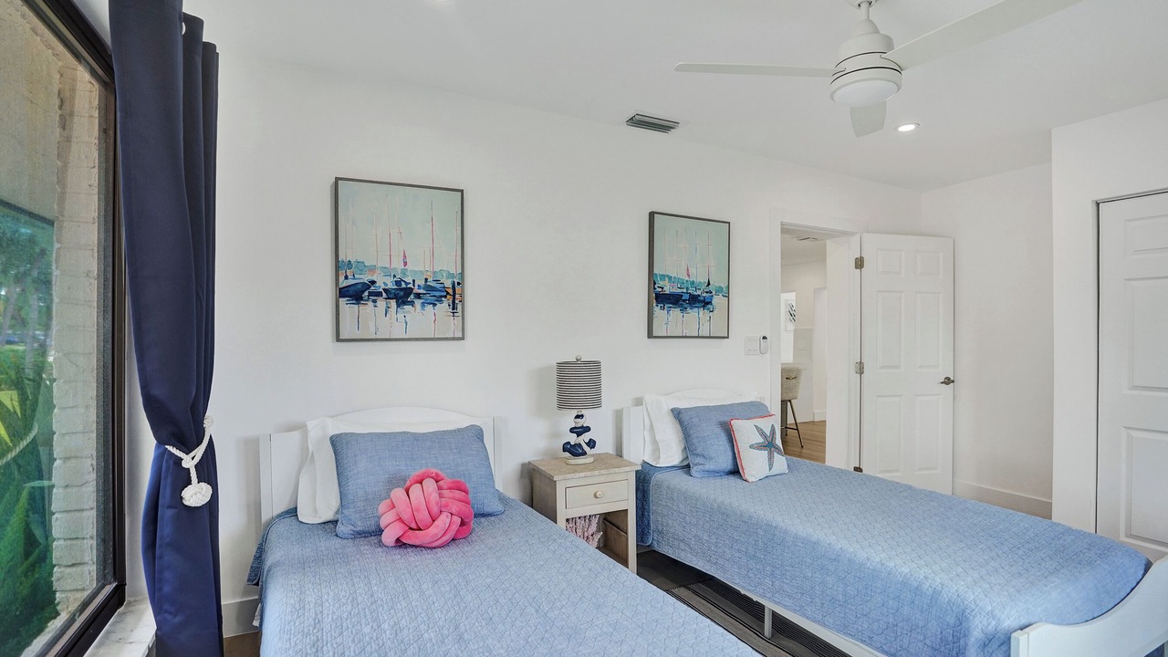 Photo of Bedroom in Tropic Palms