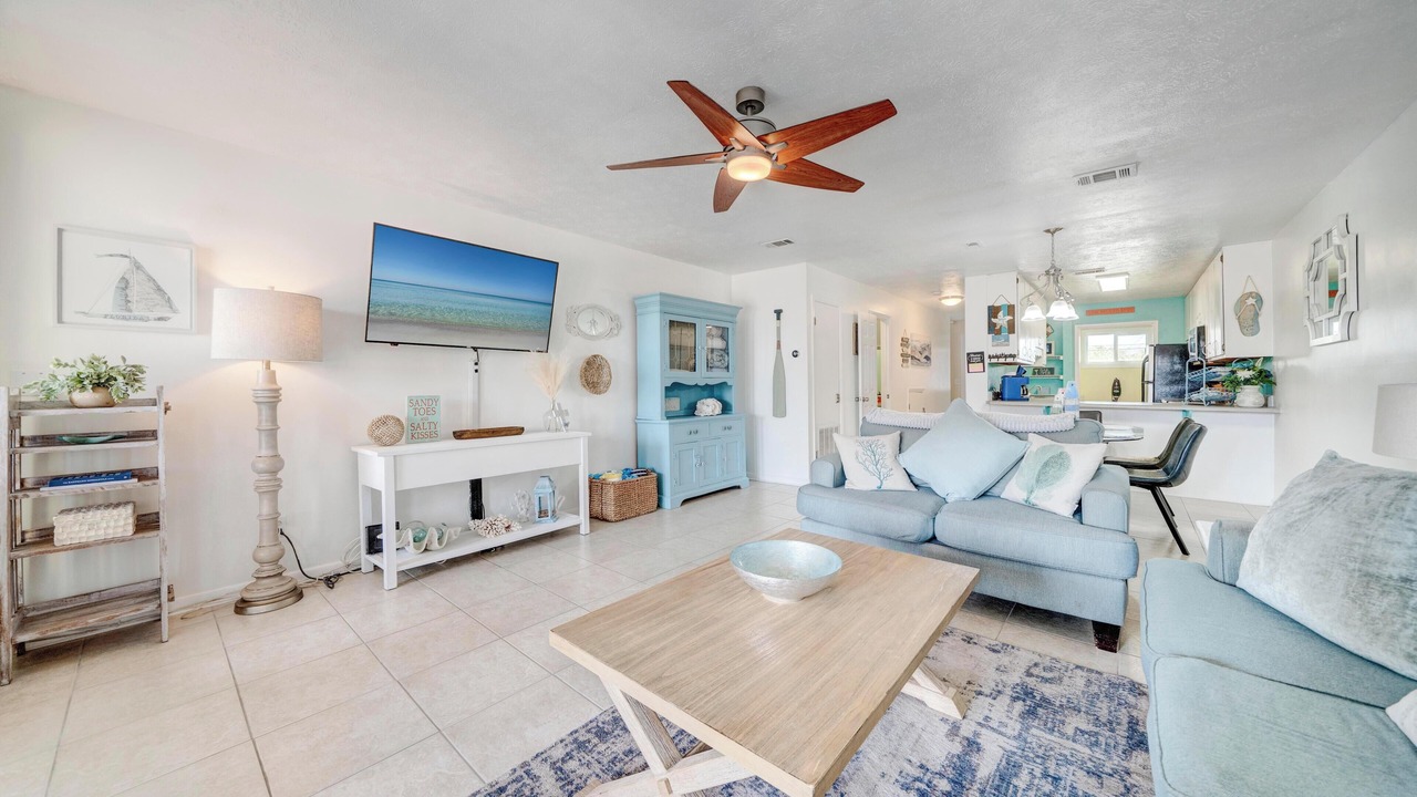 Photo of Livingroom in Fort Bay