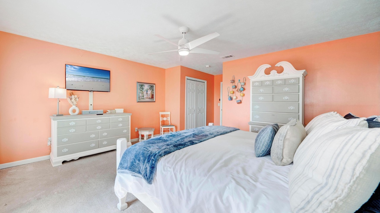 Photo of Bedroom in Fort Bay