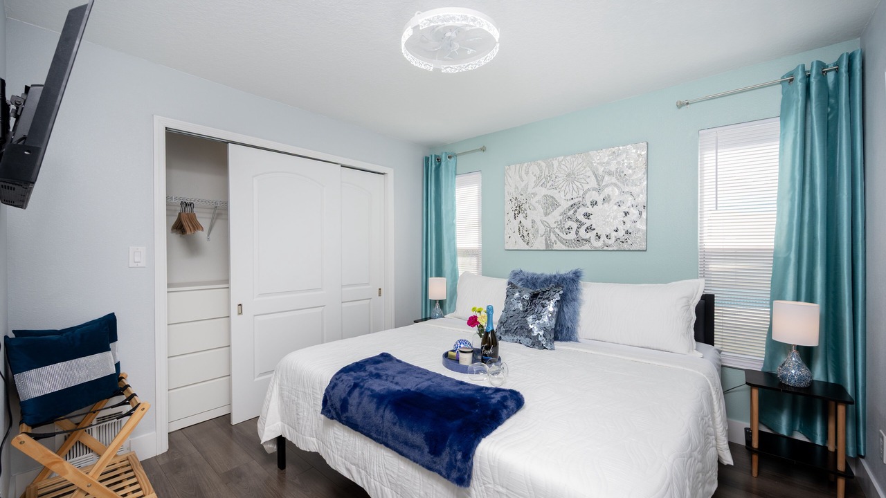 Photo of Bedroom in Egypt Lake-Leto