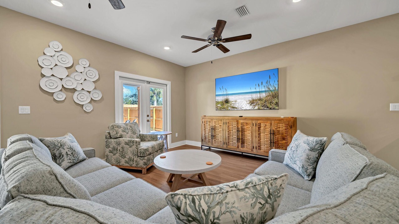 Photo of Livingroom in Laguna Beach Estates
