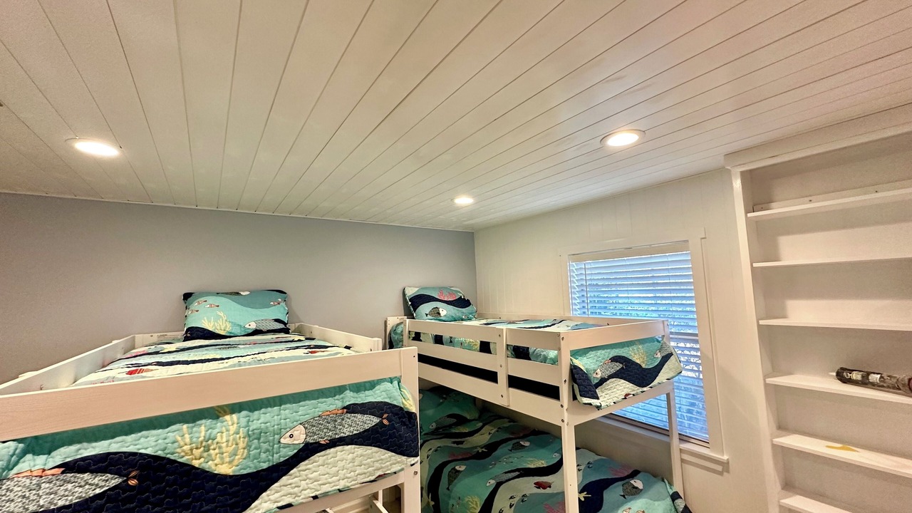 Photo of Bedroom in Alden Pines