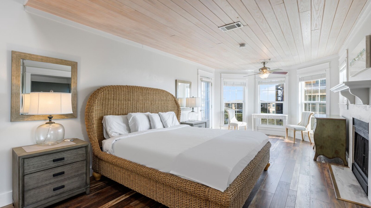 Photo of Bedroom in Seacrest