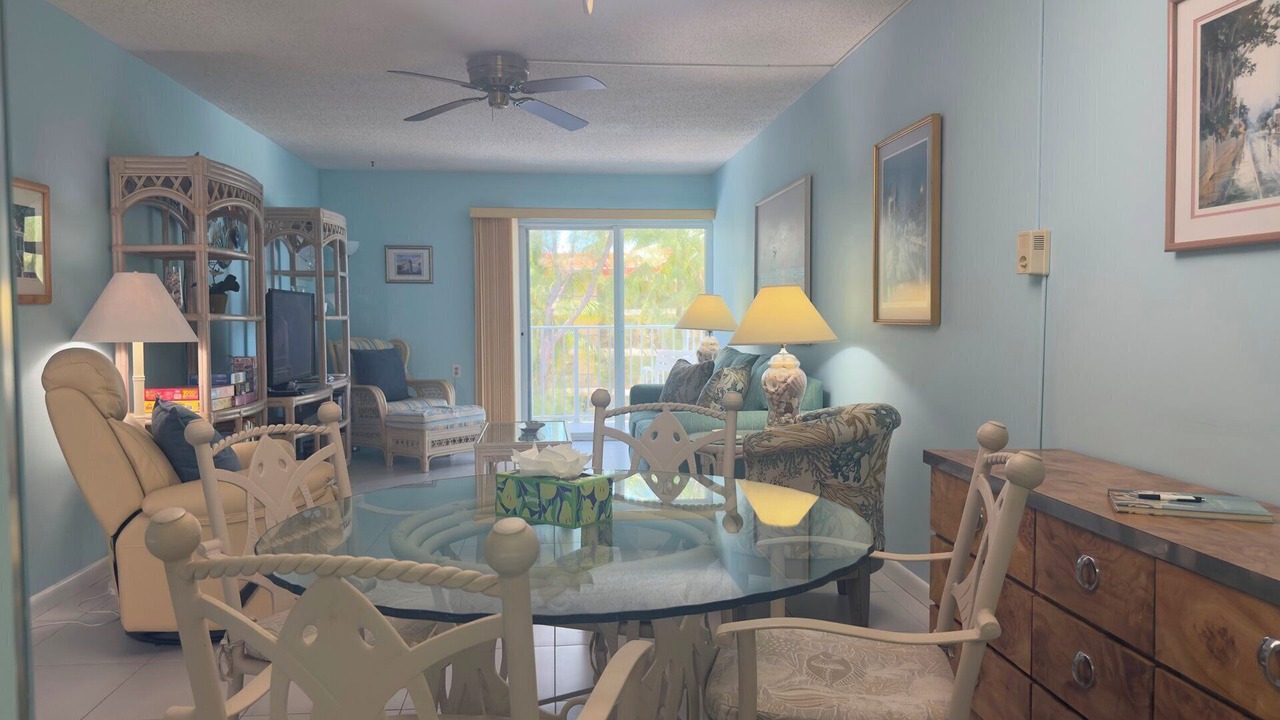 Photo of Livingroom in Key Colony Beach