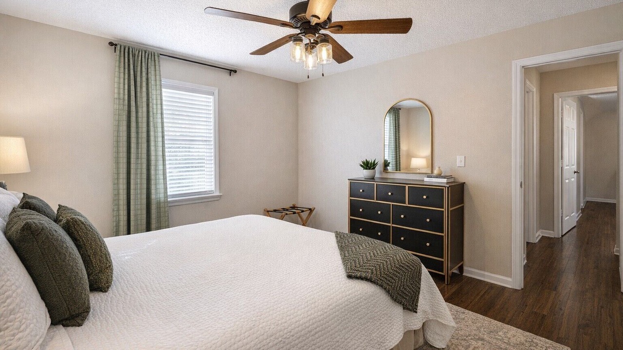 Photo of Bedroom in Valdosta