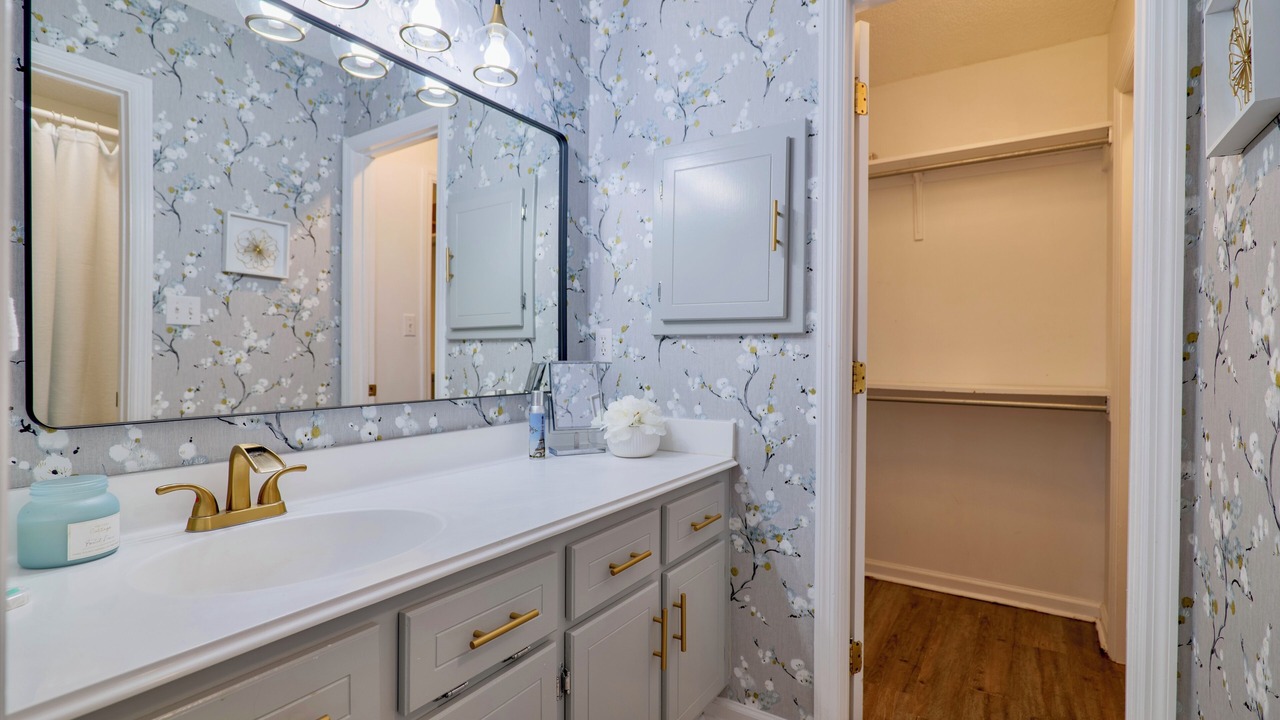 Photo of Bathroom in Valdosta