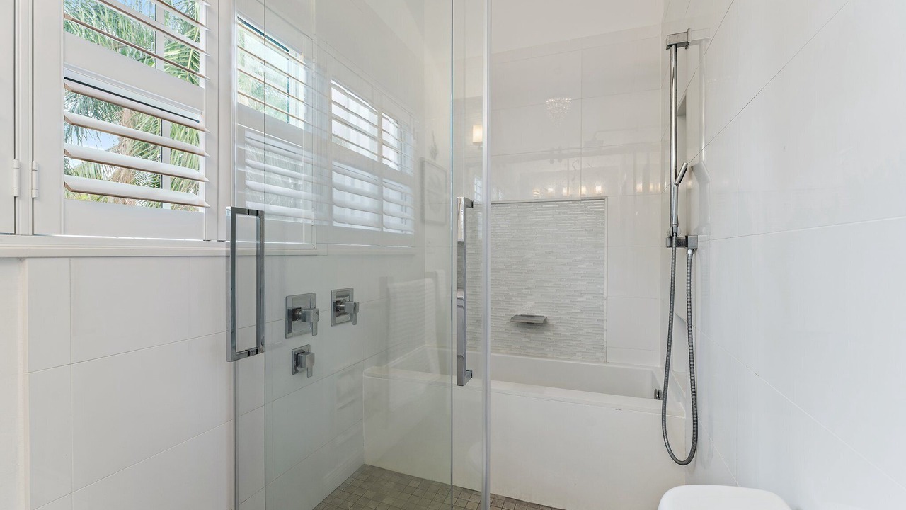 Photo of Bathroom in Juno Beach