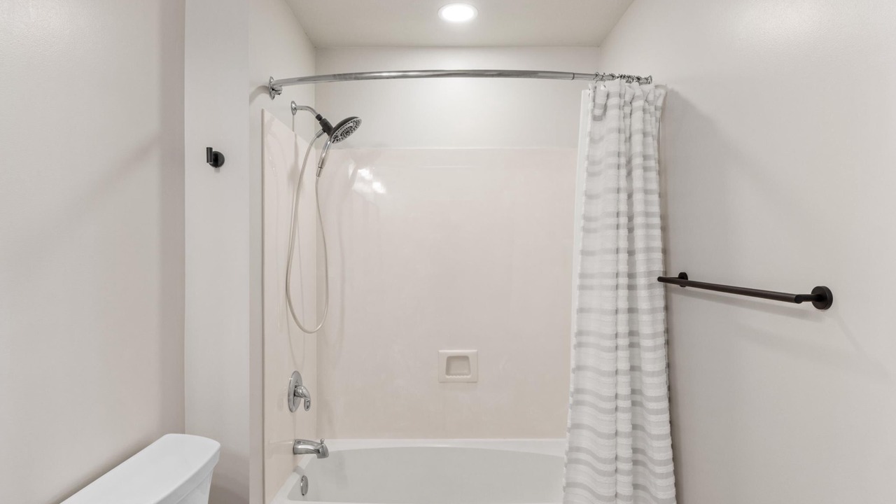 Photo of Bathroom in Thomas Drive