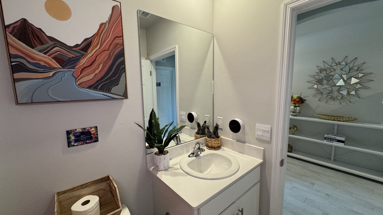 Photo of Bathroom in Mariner