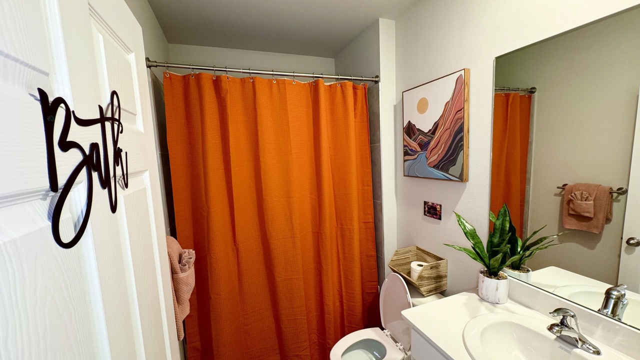 Photo of Bathroom in Mariner