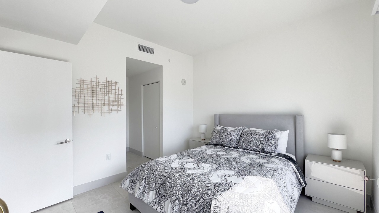 Photo of Bedroom in Brickell