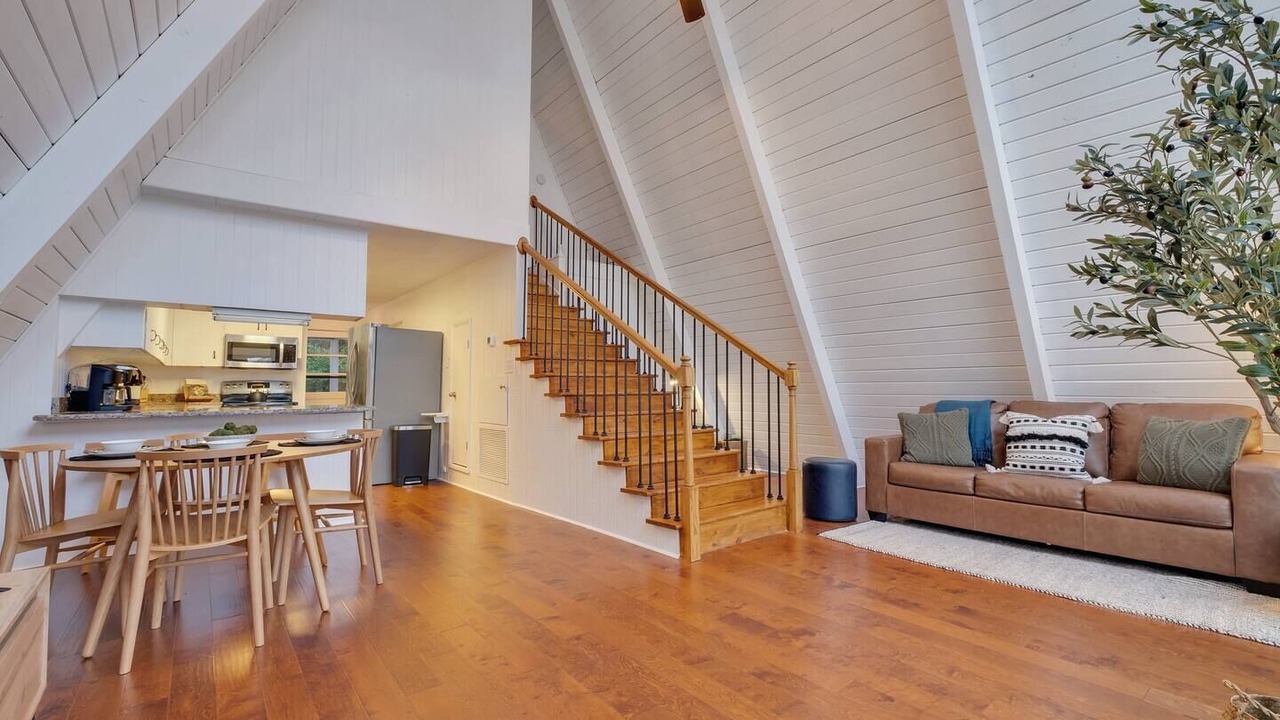 Photo of Livingroom in Quincy