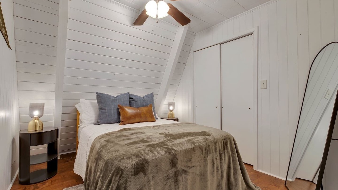 Photo of Bedroom in Quincy
