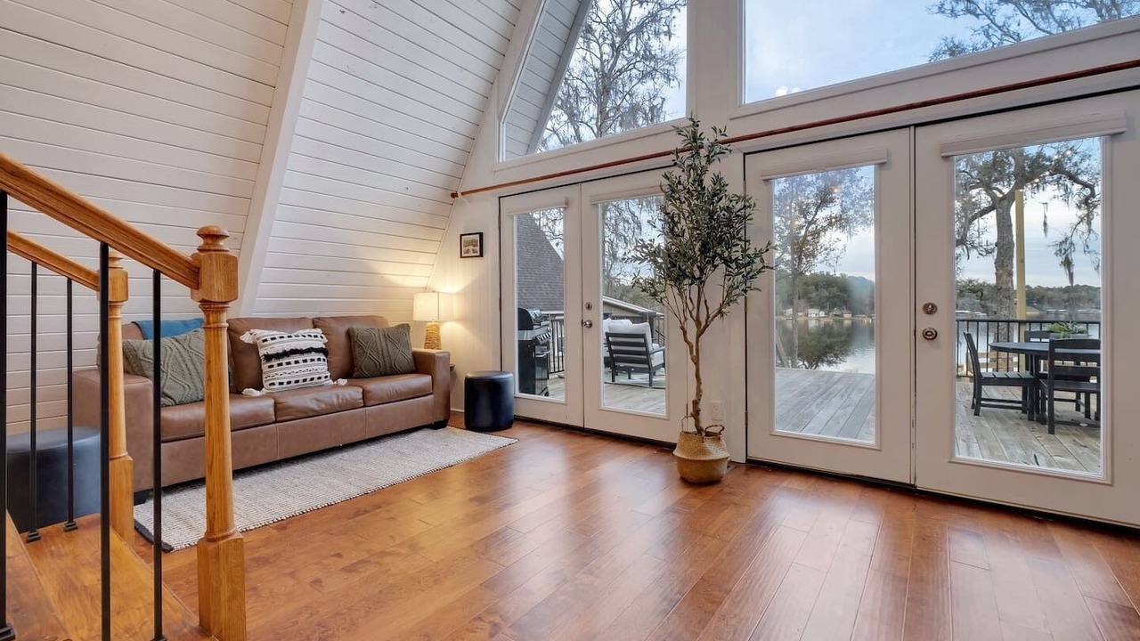 Photo of Livingroom in Quincy