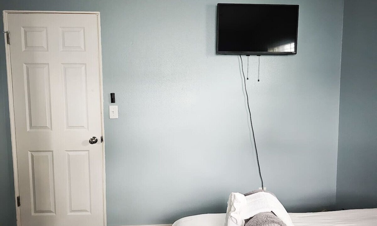 Photo of Bedroom in Pinellas Park