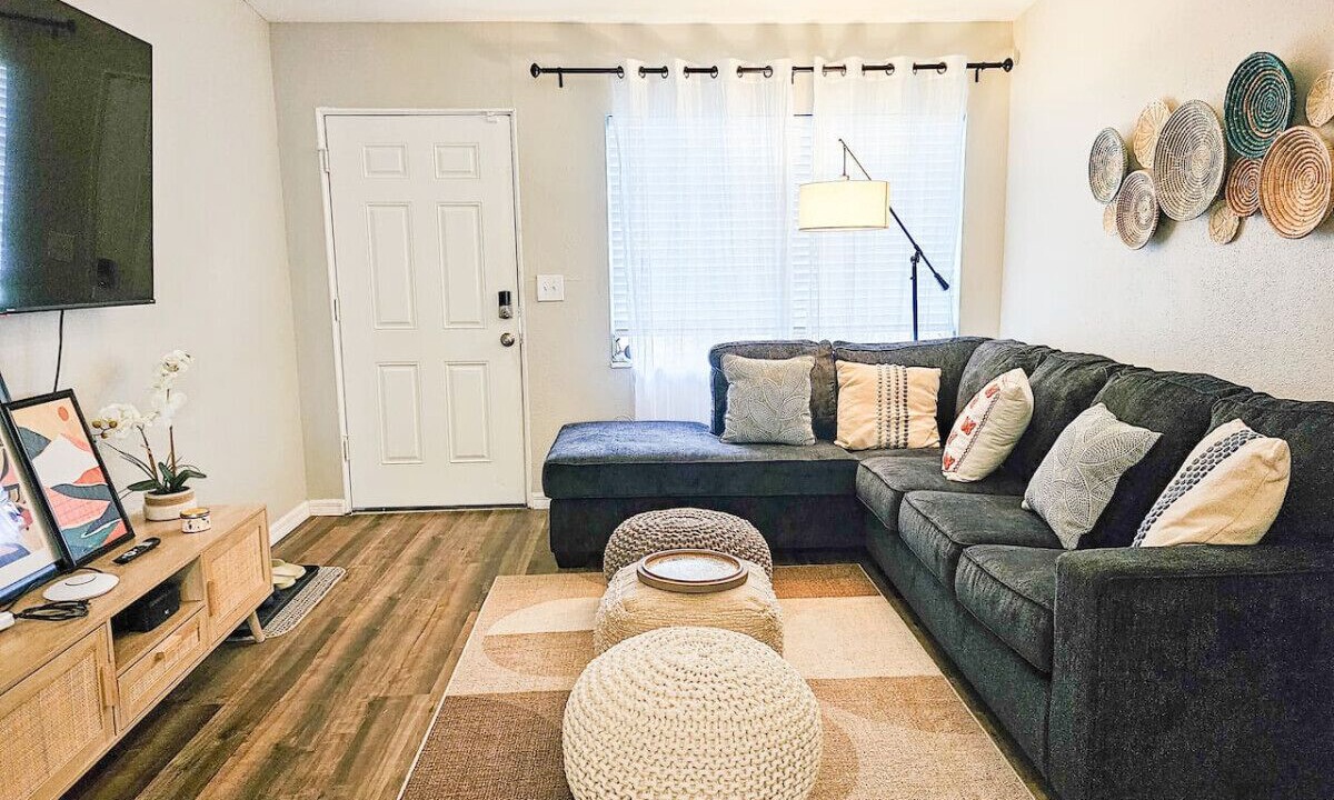 Photo of Livingroom in Pinellas Park