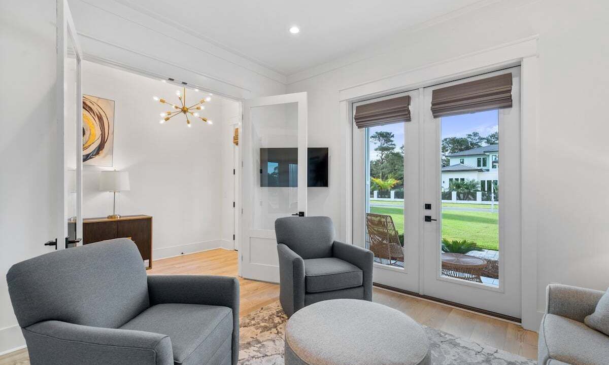 Photo of Livingroom in Gulfview Heights
