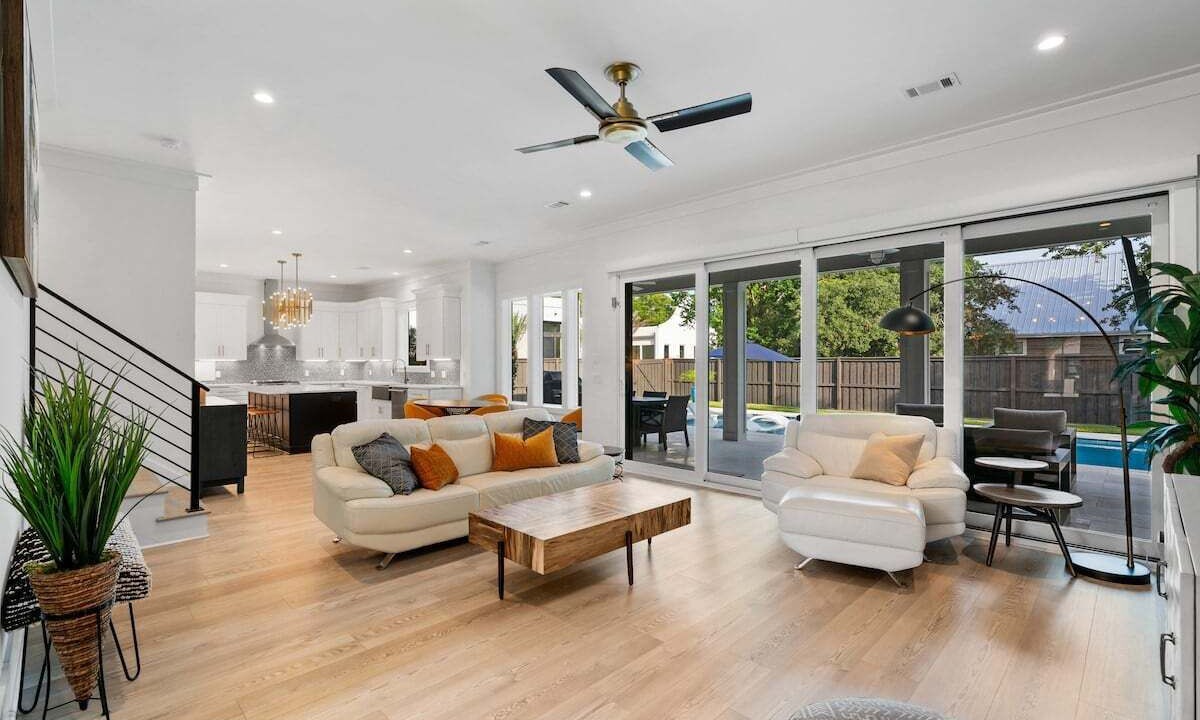 Photo of Livingroom in Gulfview Heights
