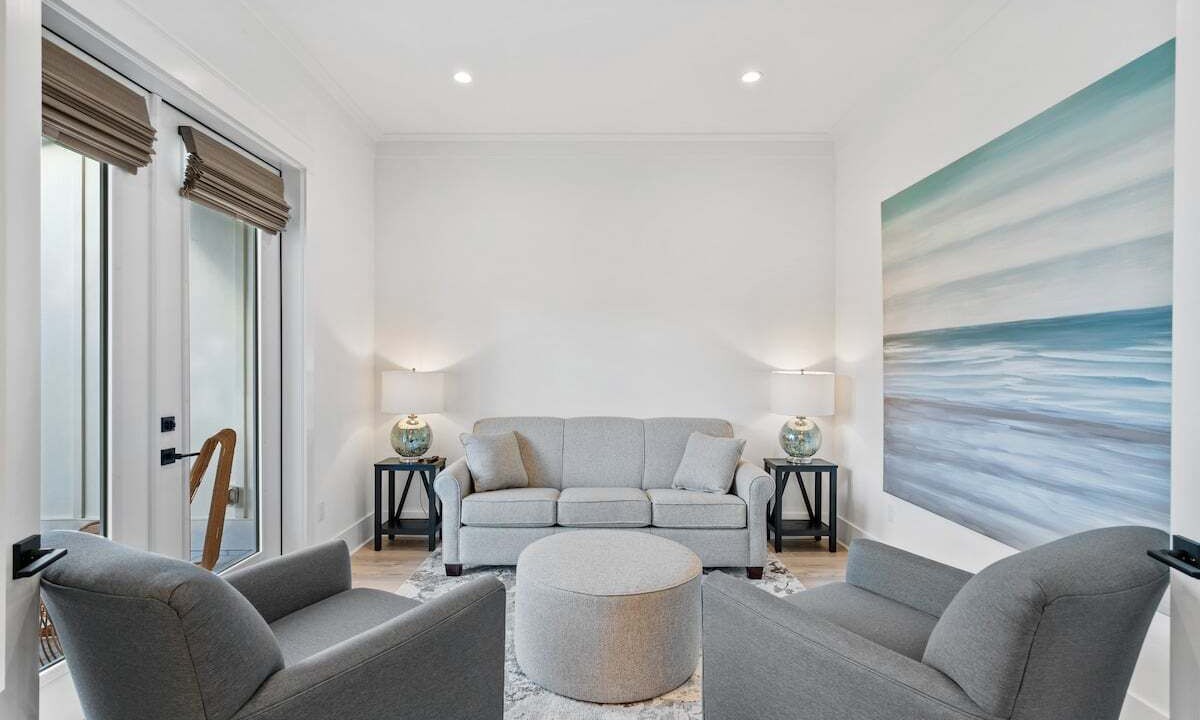 Photo of Livingroom in Gulfview Heights