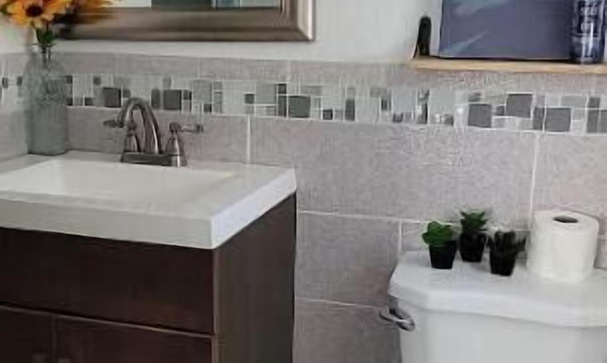 Photo of Bathroom in East Tampa