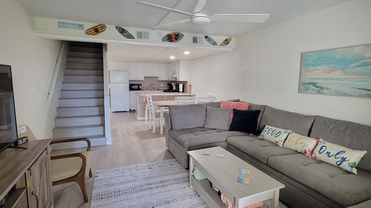 Photo of Livingroom in Thomas Drive