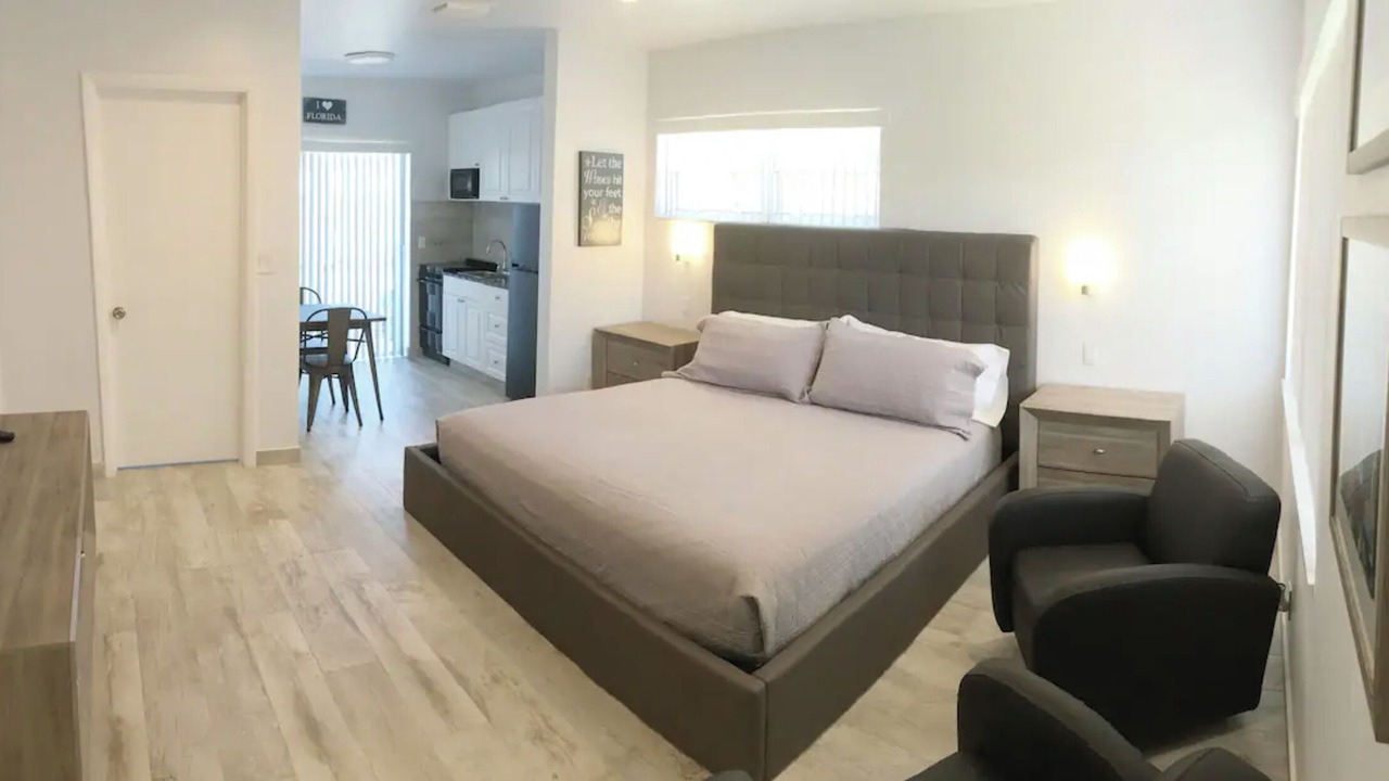Photo of Bedroom in Deerfield Beach
