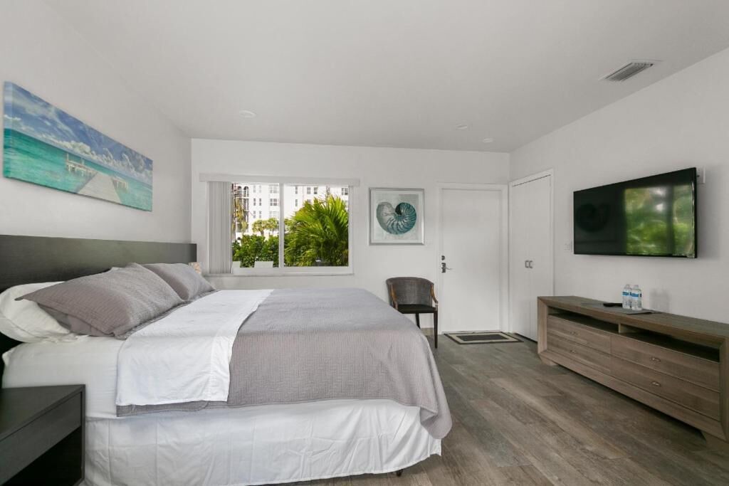 Photo of Bedroom in Deerfield Beach
