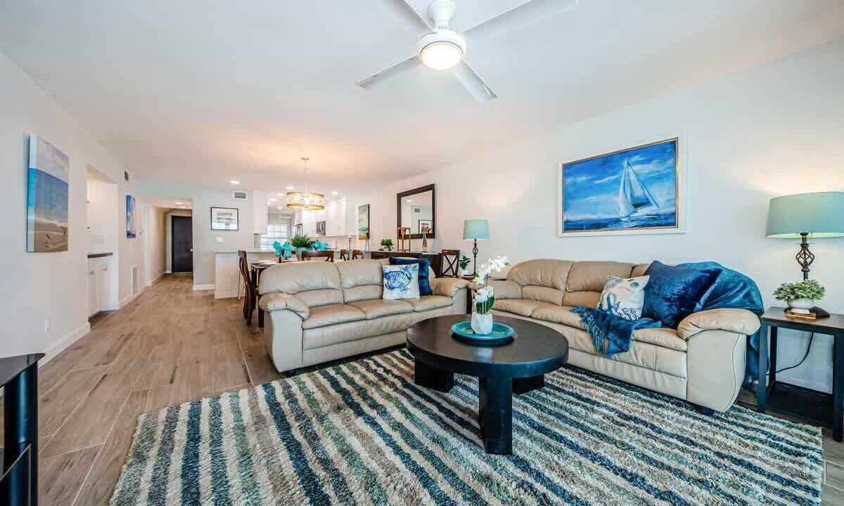 Photo of Livingroom in Belleair Beach