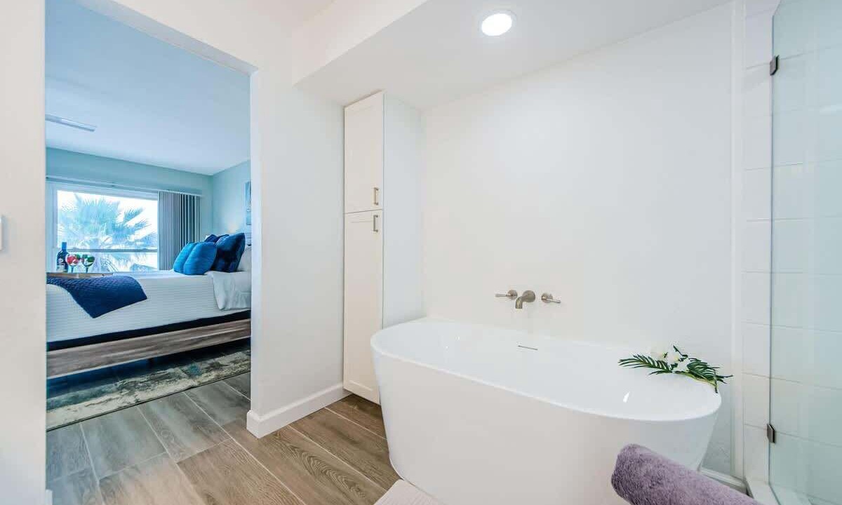Photo of Bathroom in Belleair Beach