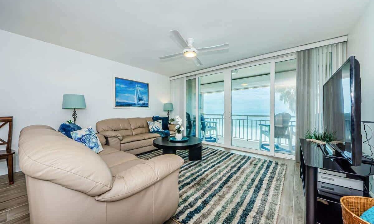 Photo of Livingroom in Belleair Beach