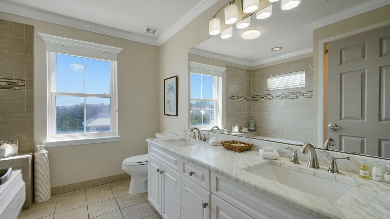 Photo of Bathroom in Gulf Place