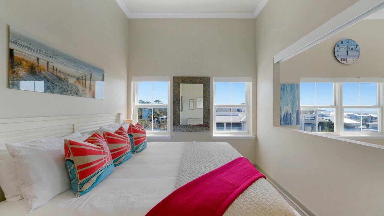 Photo of Bedroom in Gulf Place