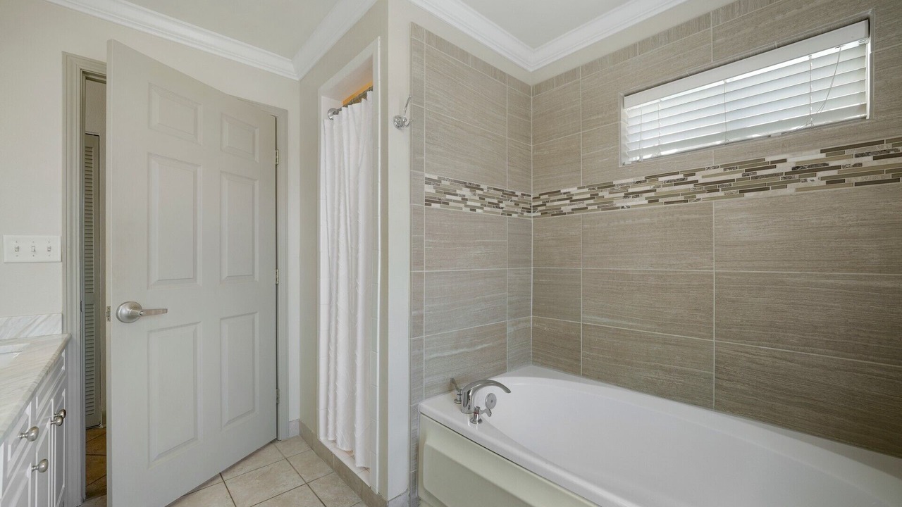 Photo of Bathroom in Gulf Place