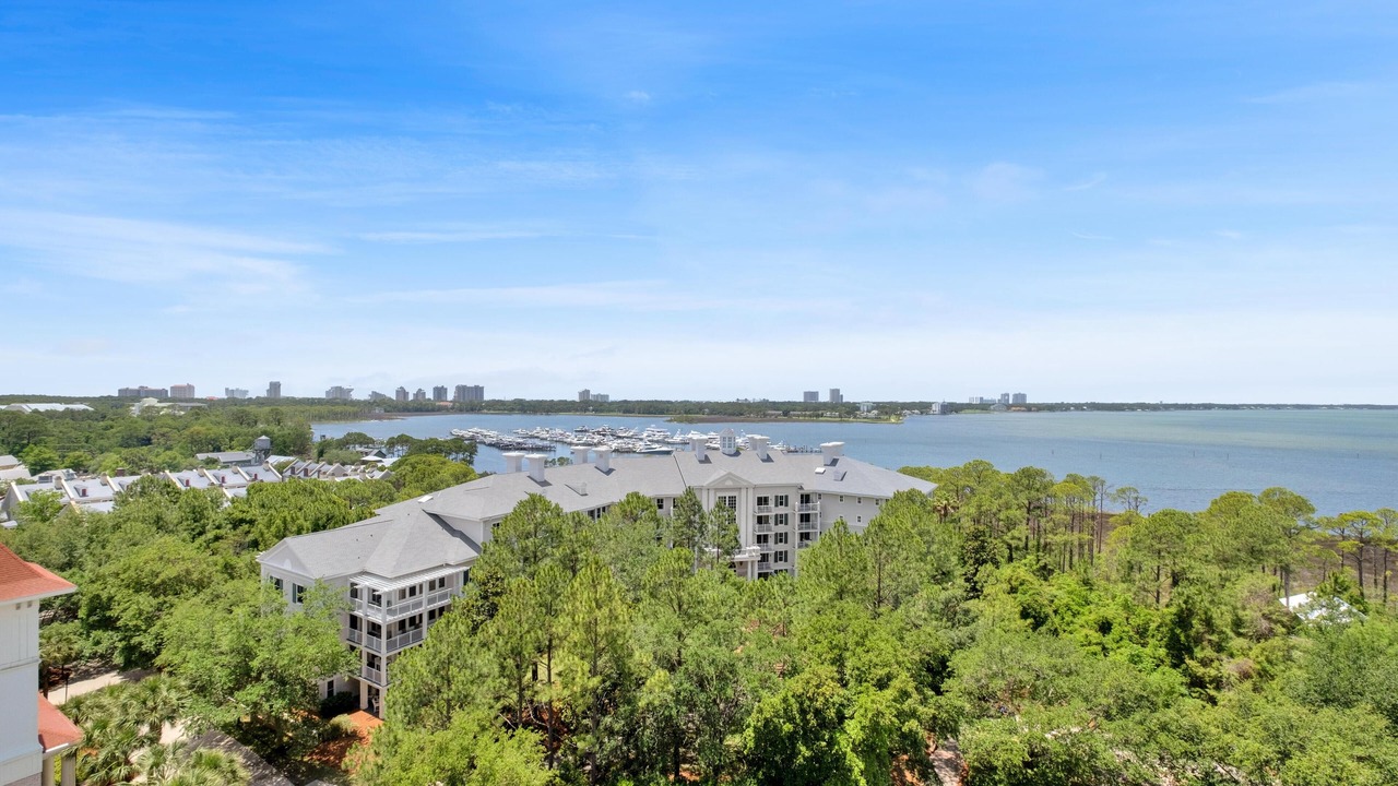 Photo of Others in Baytowne Wharf