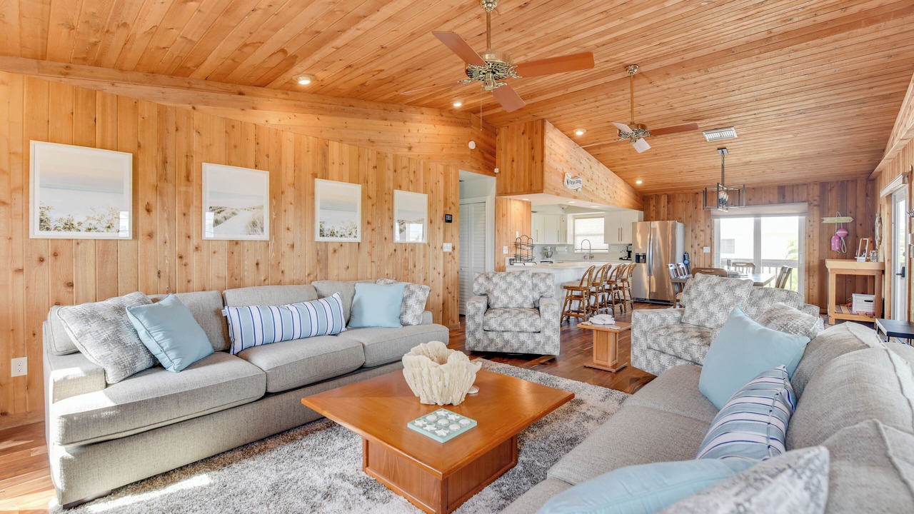 Photo of Livingroom in Whispering Pines