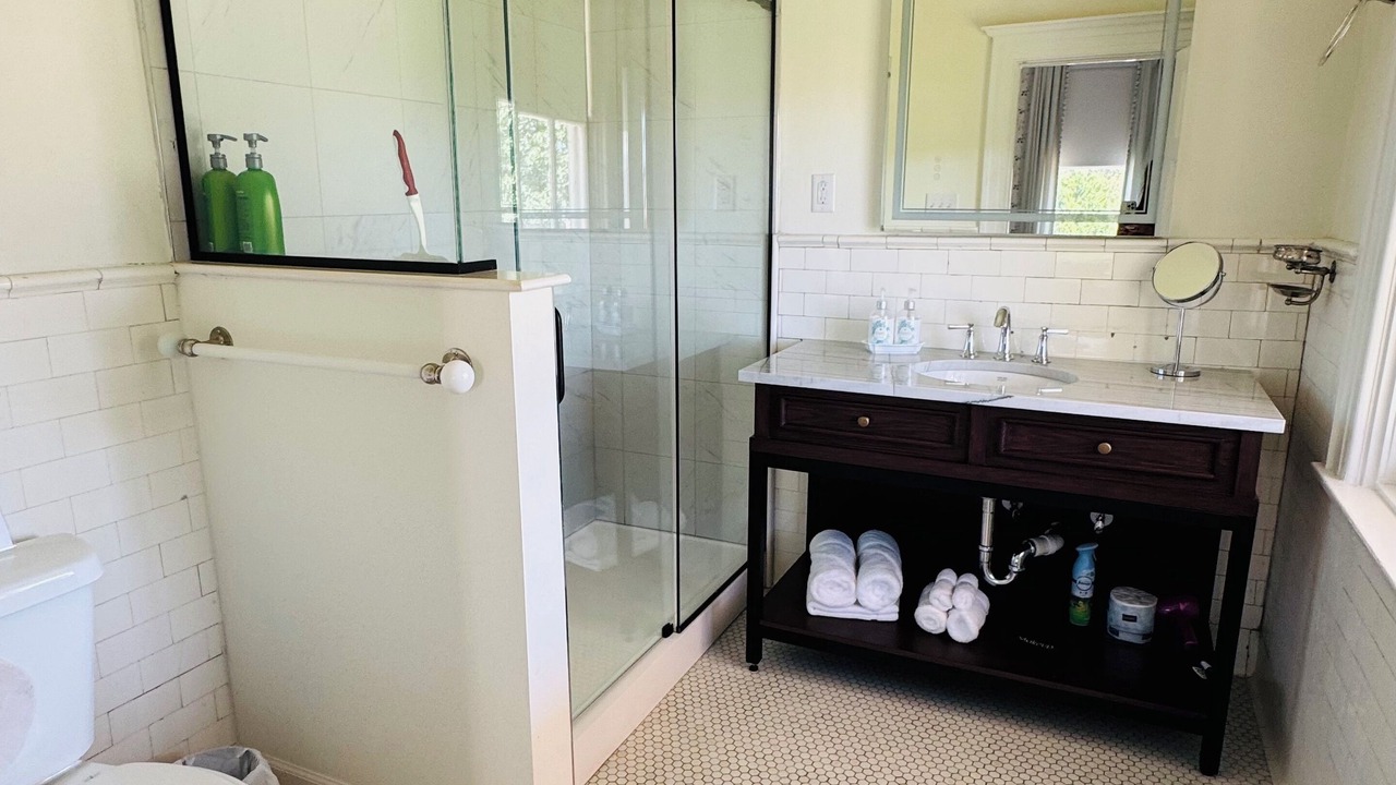 Photo of Bathroom in LaGrange