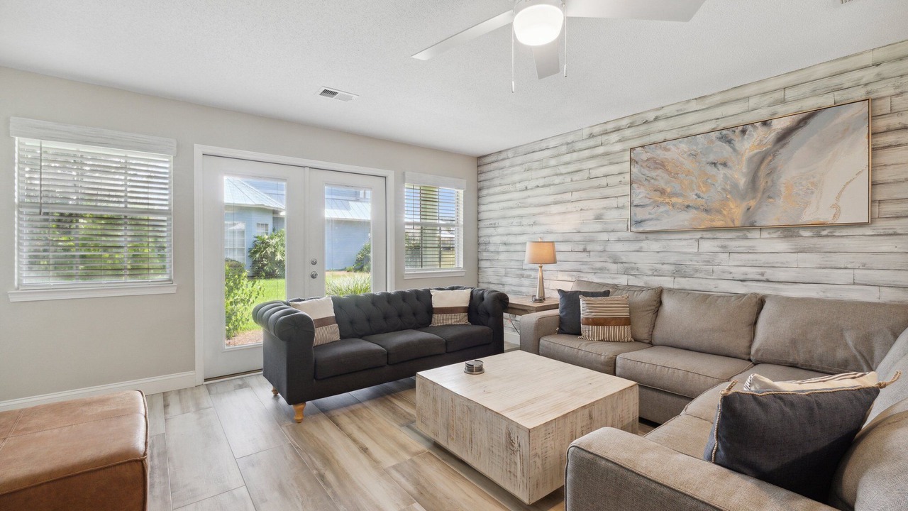 Photo of Livingroom in Miramar Beach