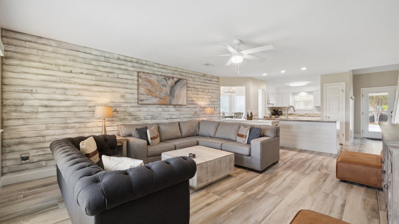 Photo of Livingroom in Miramar Beach