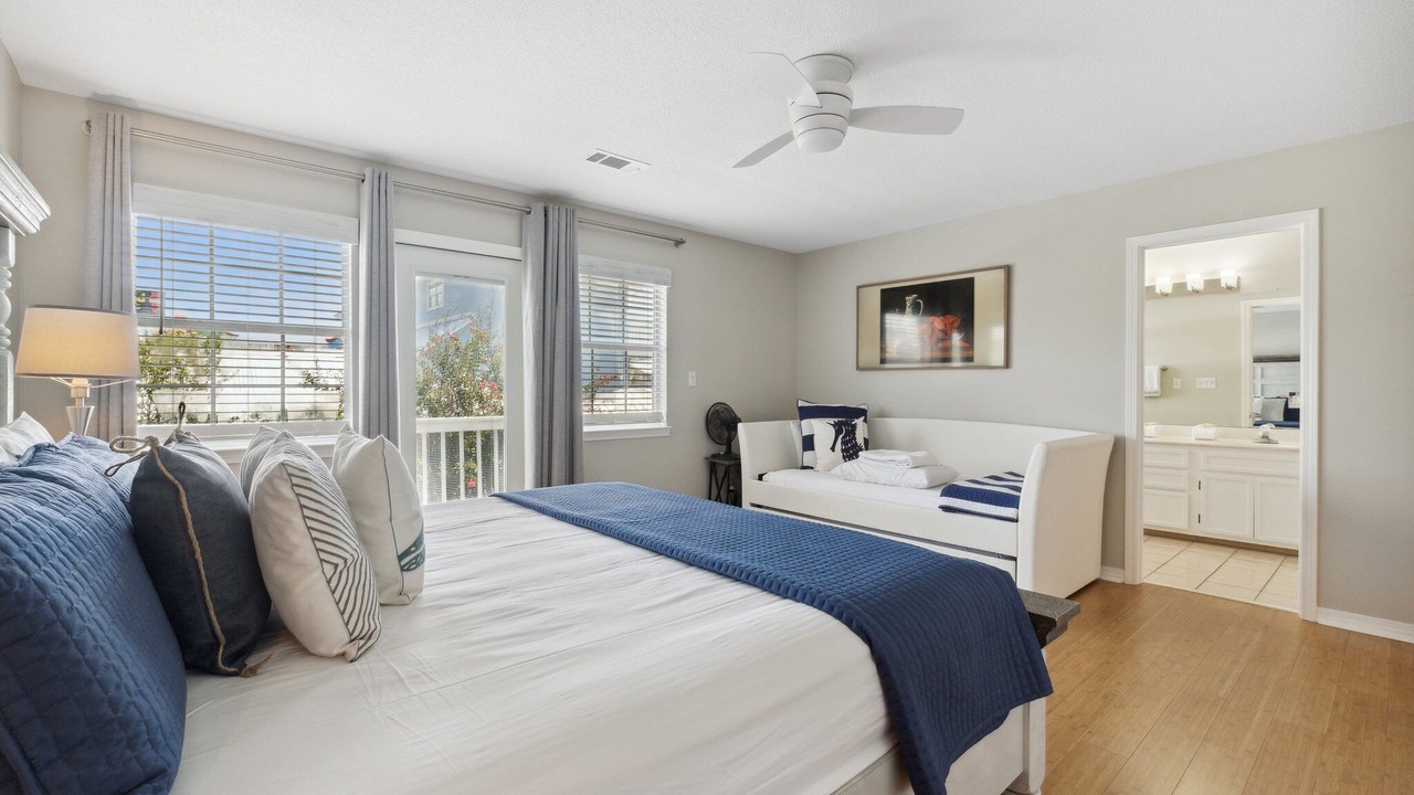Photo of Bedroom in Miramar Beach